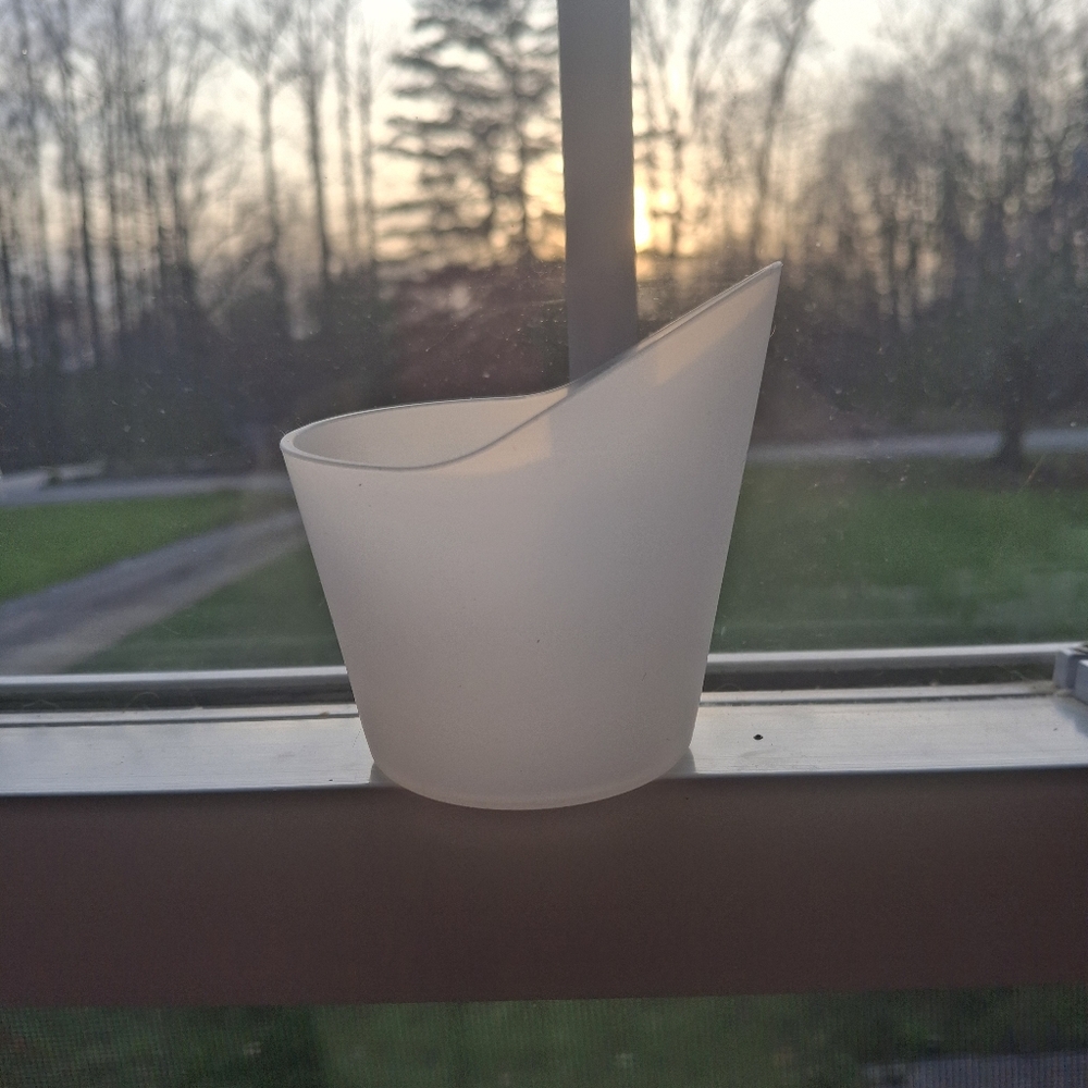 White Notes Candle - Picture 10 of 12